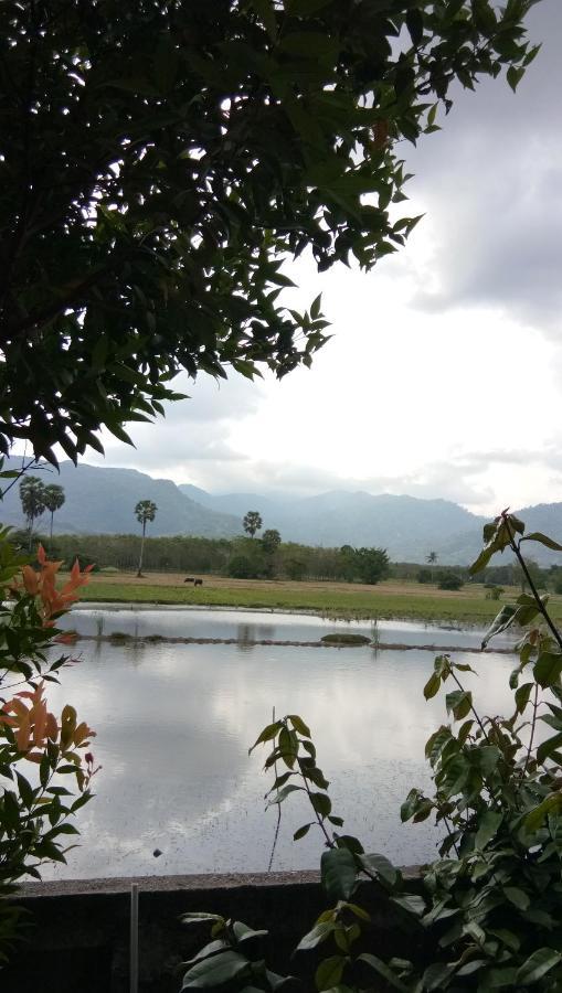 4 Seasons Mini House Hotel นครศรีธรรมราช ภายนอก รูปภาพ