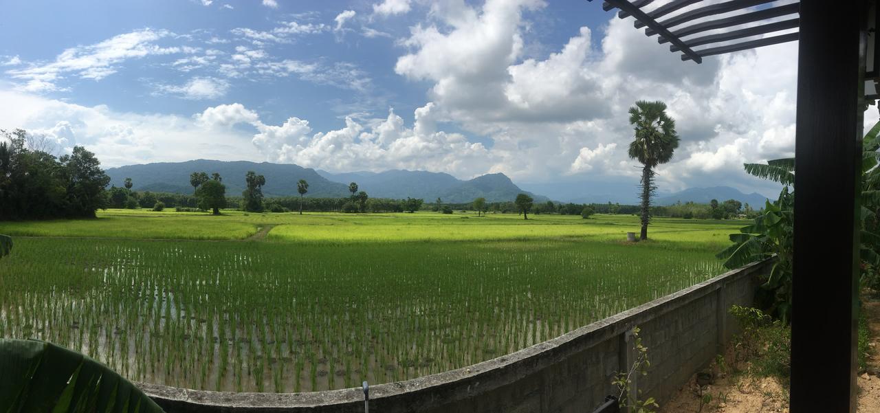4 Seasons Mini House Hotel นครศรีธรรมราช ภายนอก รูปภาพ