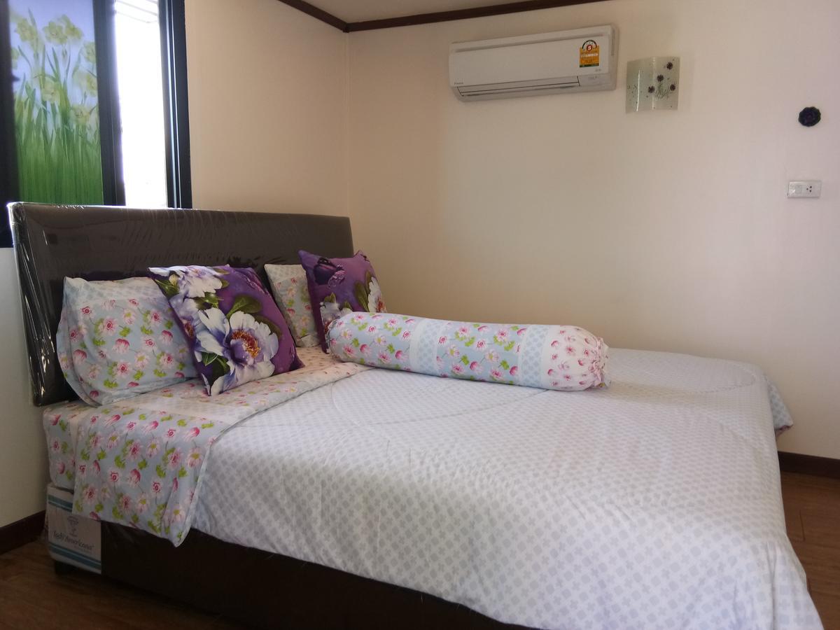 4 Seasons Mini House Hotel นครศรีธรรมราช ภายนอก รูปภาพ