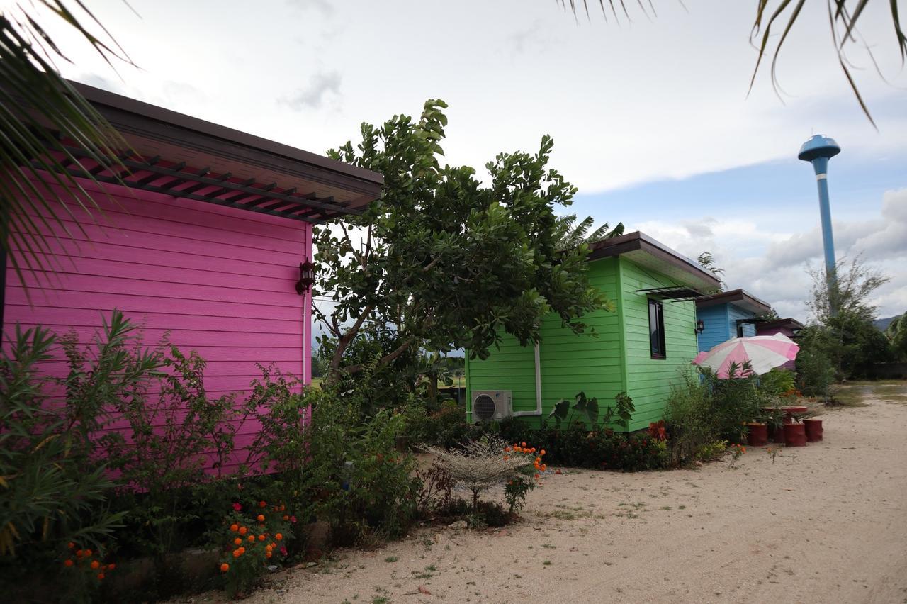 4 Seasons Mini House Hotel นครศรีธรรมราช ภายนอก รูปภาพ