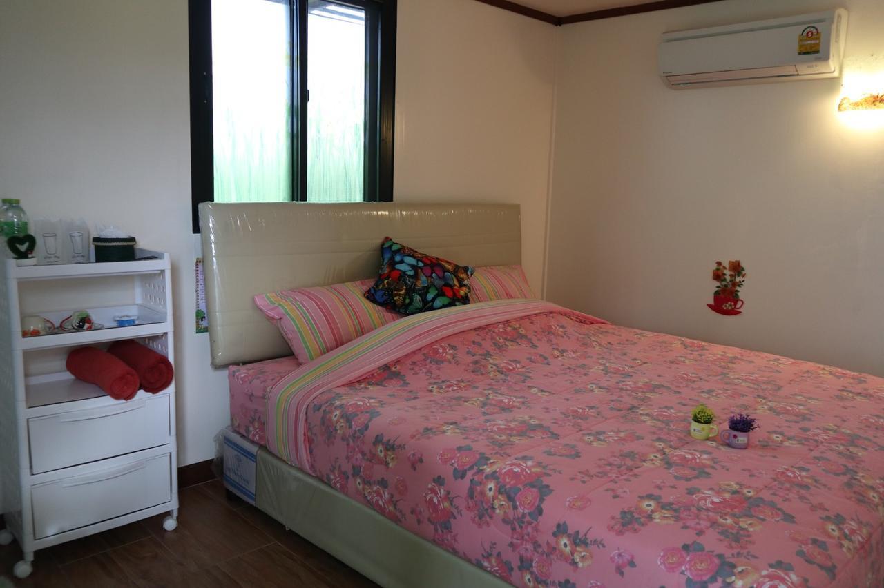 4 Seasons Mini House Hotel นครศรีธรรมราช ภายนอก รูปภาพ